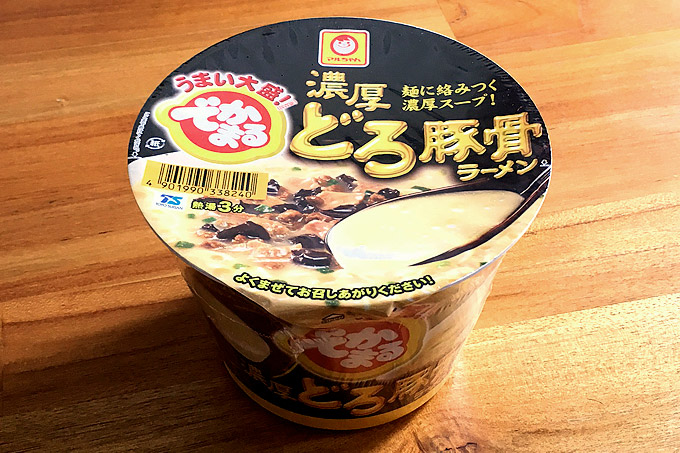 でかまる 濃厚どろ豚骨ラーメン 食べてみました!シリーズ最高の粘度!