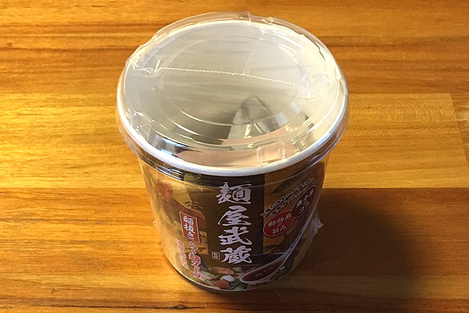 麺屋武蔵監修 ら~麺スープ 濃厚醤油味 食べてみました!魚介系・動物系の旨みを利かせた香り高い一杯!