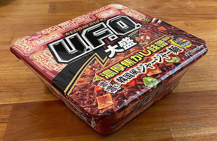 日清焼そばU.F.O.大盛 濃い濃い韓国風ジャージャー麺 パッケージ