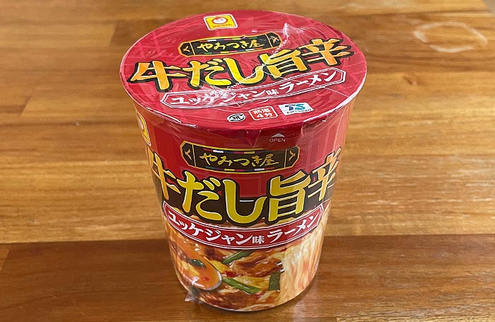 やみつき屋 牛だし旨辛ユッケジャン味ラーメン