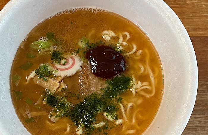 龍上海本店 赤湯からみそラーメン