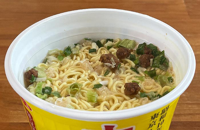 ホープ軒本舗 監修 東京背脂豚骨醤油ラーメン