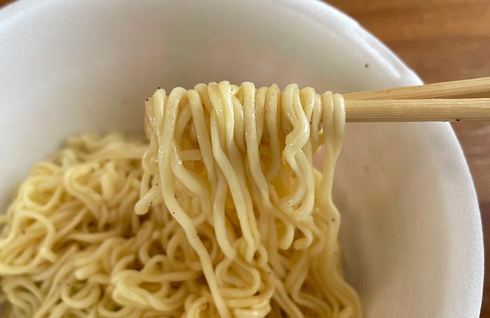 サッポロ一番 塩カルビ味焼そば 板前手造りポン酢風味