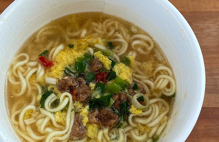 ご当地×御出汁 仙台牛粉末仕立て 牛テールスープ風ラーメン