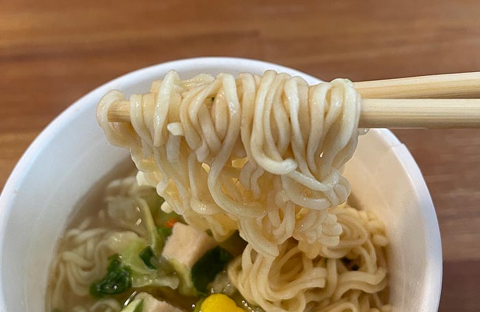 ローソン 鶏しおラーメン