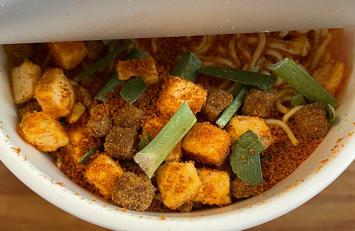 モード学園コラボ 辛DEMO幸 ハニーバター風旨辛チゲラーメン