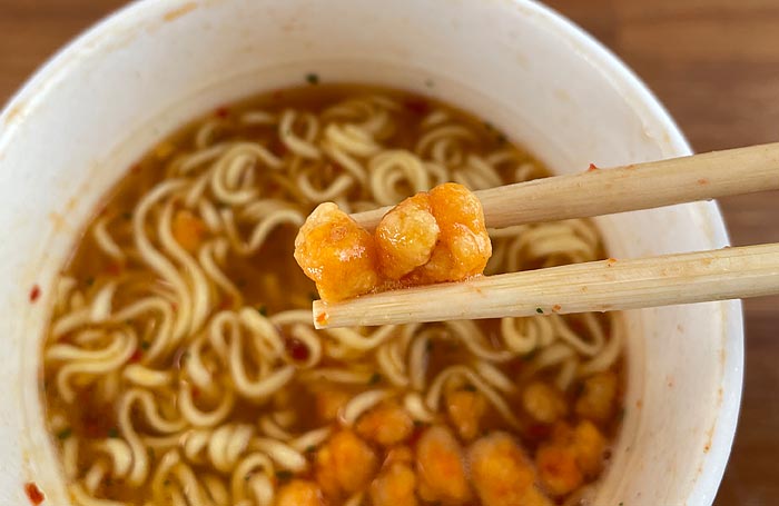 サッポロ一番 ご当地熱愛麺 シャンゴ監修 ベスビオ 辛口魚介トマト味ラーメン