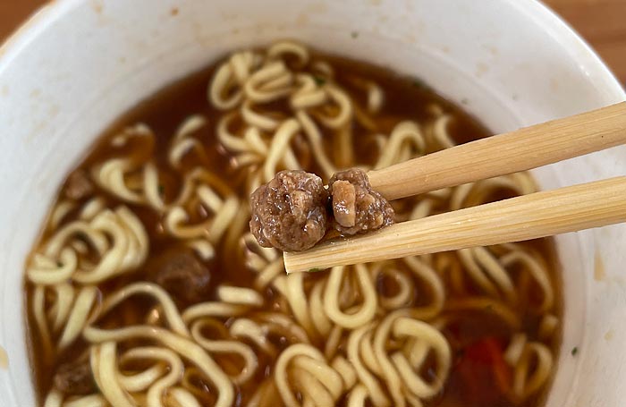 サッポロ一番 ご当地熱愛麺 シャンゴ監修 シャンゴ風 濃厚ミートソース味ラーメン