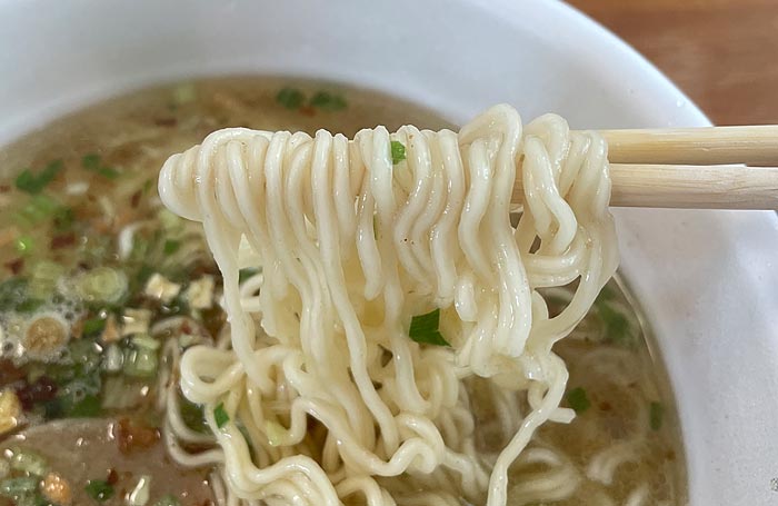 しおらーめん進化監修 青唐辛 塩ラーメン