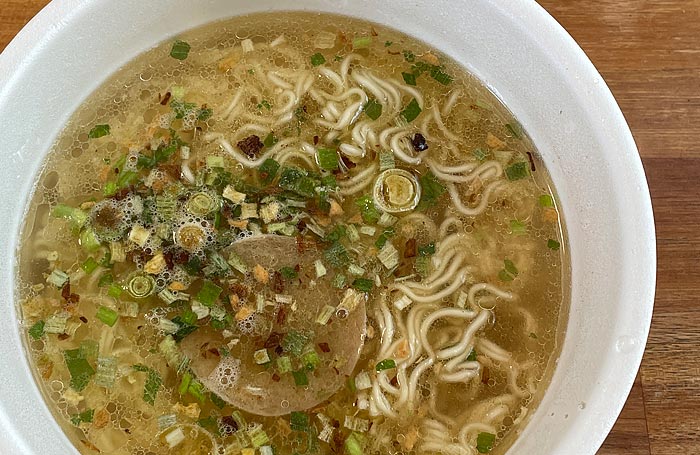 しおらーめん進化監修 青唐辛 塩ラーメン