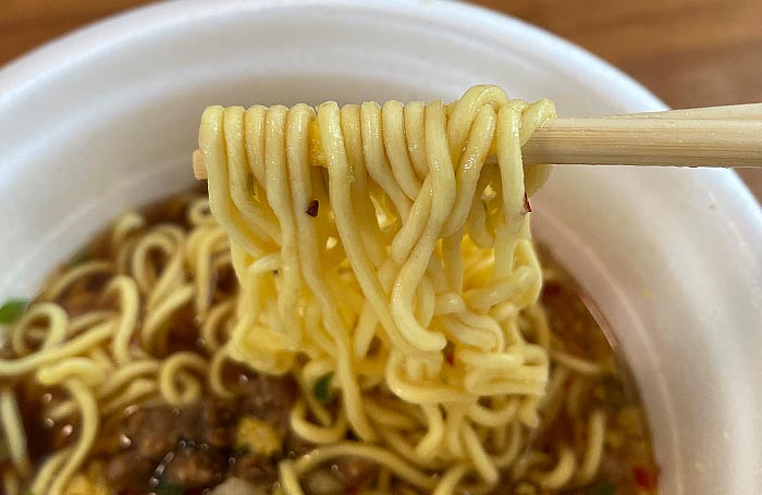 スーパーカップ1.5倍 牛たま風あまから醤油ラーメン