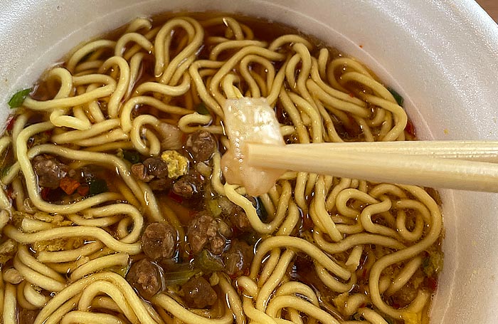 スーパーカップ1.5倍 牛たま風あまから醤油ラーメン