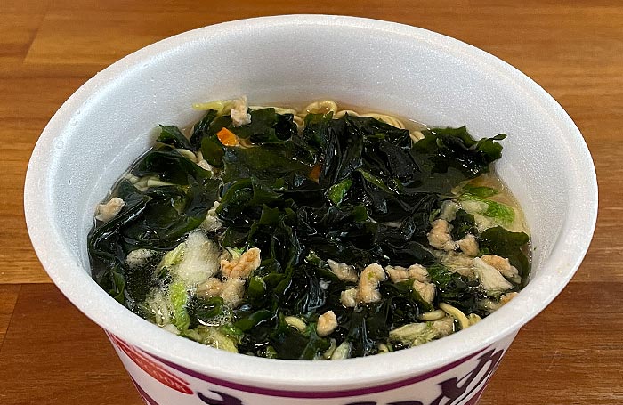 わかめラーメン×プチッと鍋 寄せ鍋味