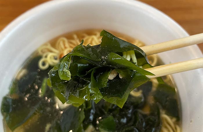 わかめラーメン×プチッと鍋 寄せ鍋味