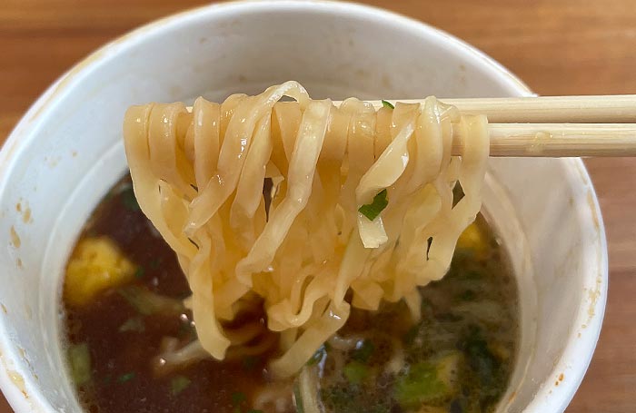 純麦 和牛と魚介の旨み広がる醤油らぁ麺