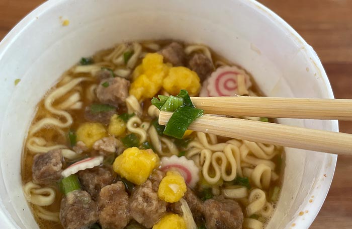 ローソン 芳醇しょうゆラーメン