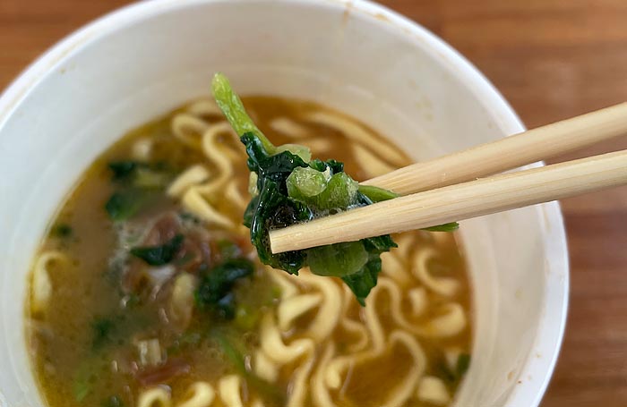 麺神カップ NEO家系豚骨醤油