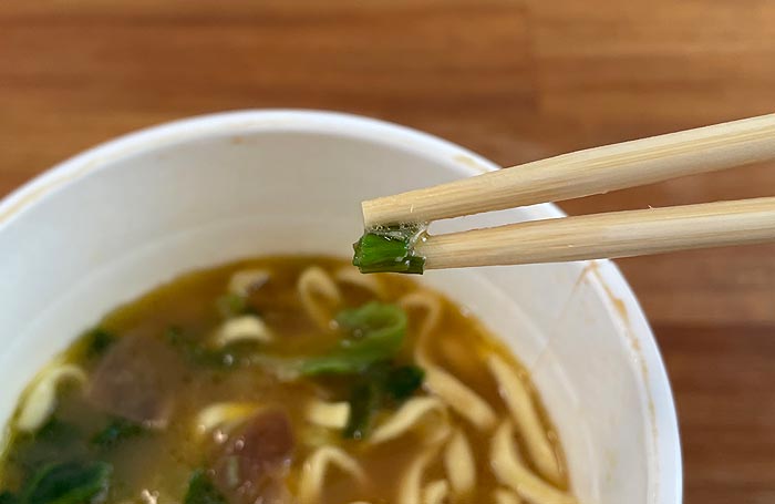 麺神カップ NEO家系豚骨醤油