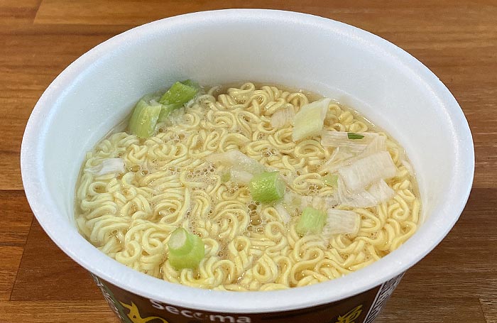 セイコーマート 濃厚ねぎ味噌ラーメン