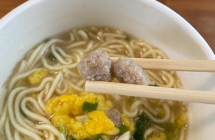 こだわる大人の王様スープ 焼牡蠣だしの塩白湯麺