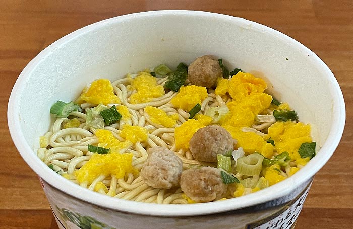 こだわる大人の王様スープ 焼牡蠣だしの塩白湯麺