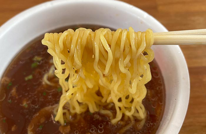 麺づくり 肉入りうまコク醤油