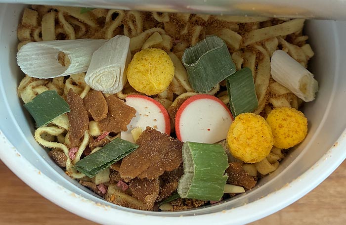 縦型ビッグ 沖縄そば