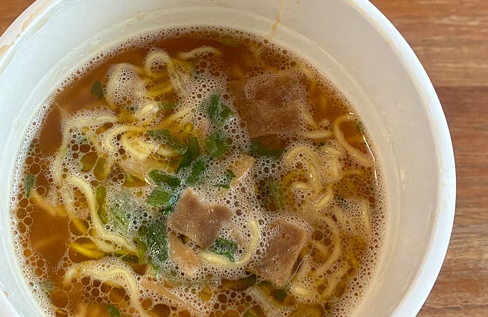 支那そばや監修 芳醇鶏油醤油らぁ麺