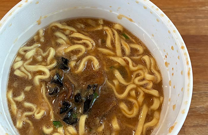 うまいヨゆうちゃんラーメン どっ豚骨