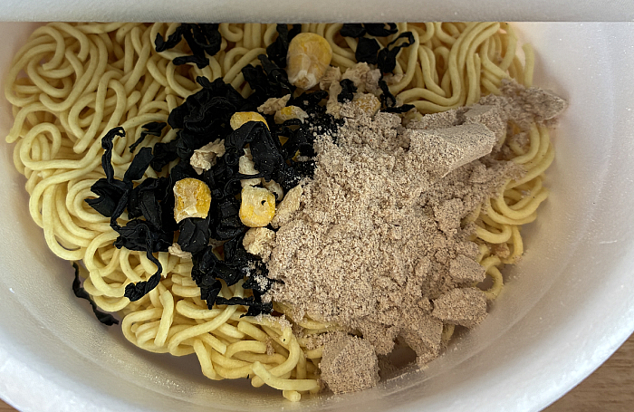 わかめラーメン 静岡駿河湾産桜えびだし醤油