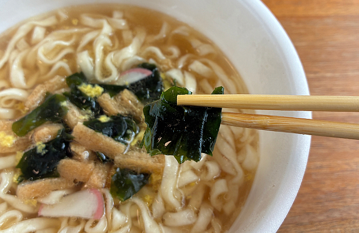 日清のどん兵衛 特盛 重ね貝だし鶏塩うどん