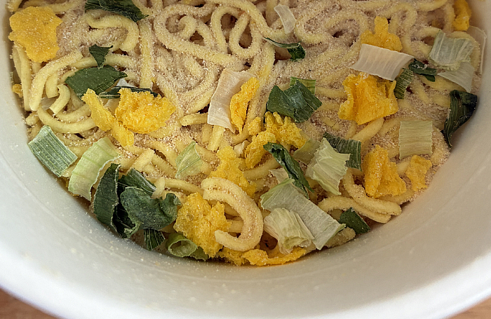 ファミマ たらこ味塩ラーメン