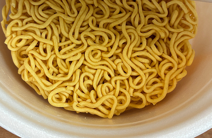 インドカレー屋さんの謎ドレッシング味まぜそば