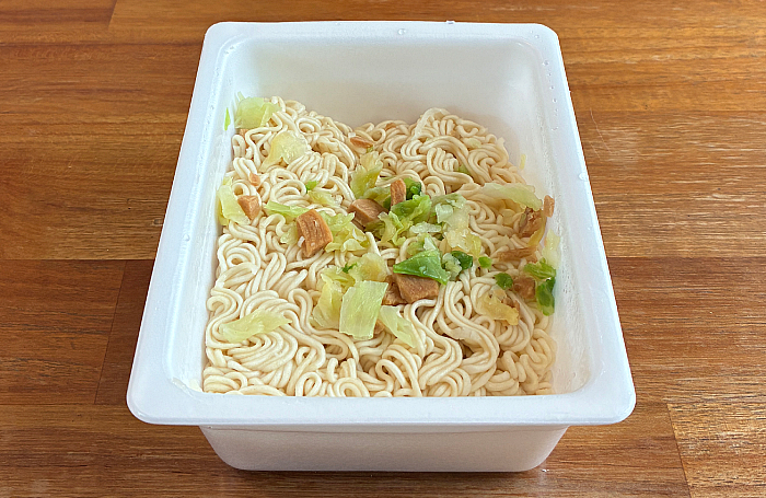 ペヤング 幻のコショウ味やきそば