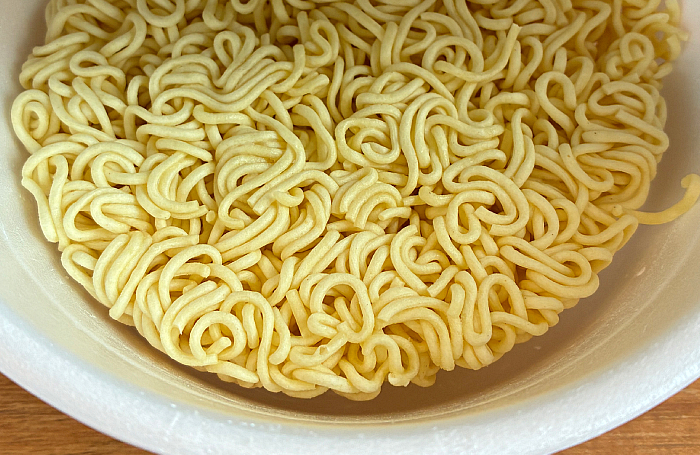 サッポロ一番 塩カルビ味ラーメン