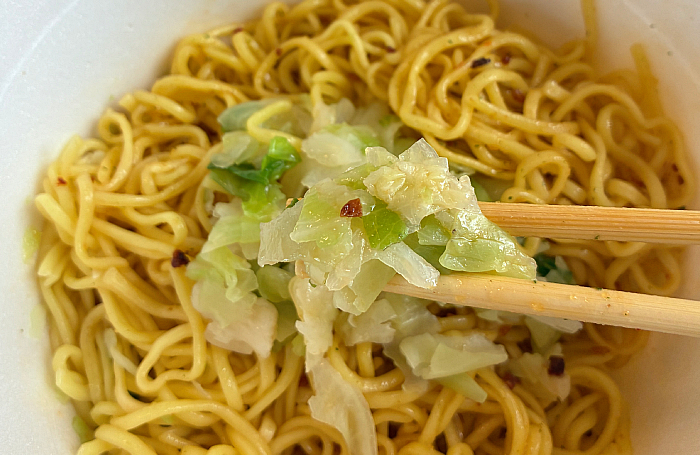 マルちゃん正麺 カップ ペペロンチーノ味焼そば