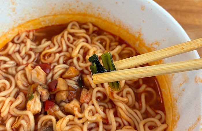 辛ラーメン トムヤムクン カップ