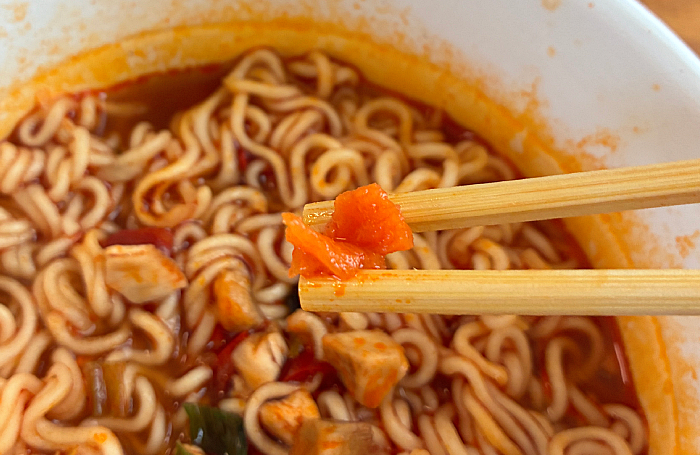 辛ラーメン トムヤムクン カップ