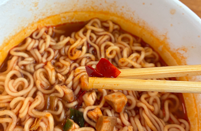 辛ラーメン トムヤムクン カップ