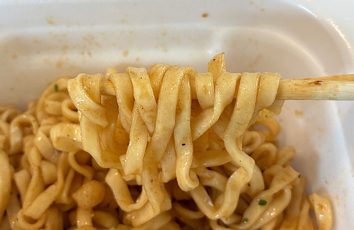 マルちゃん 汁なし煮干しうどん