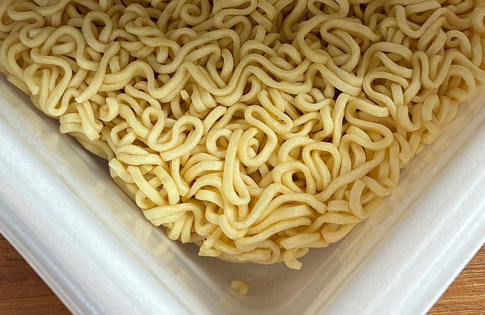 NEO油そば 己巳(つちのとみ)監修トリュフ香る鶏油そば