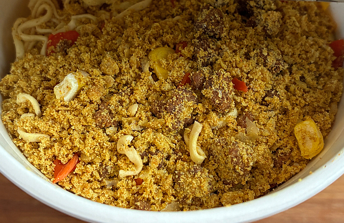 ドラえもん なつかしの黄色いカレーヌードル