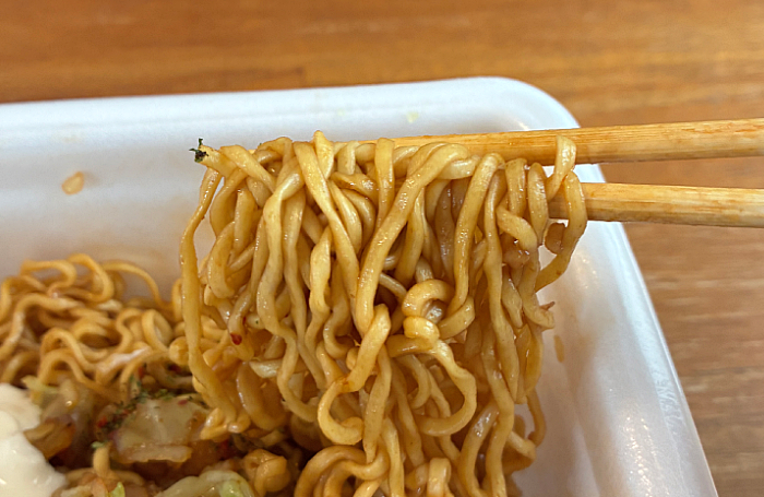 一平ちゃん夜店の焼そば 大盛 だくだくレモンタルタル チキン南蛮味