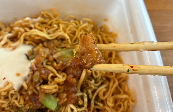 一平ちゃん夜店の焼そば 大盛 だくだくレモンタルタル チキン南蛮味