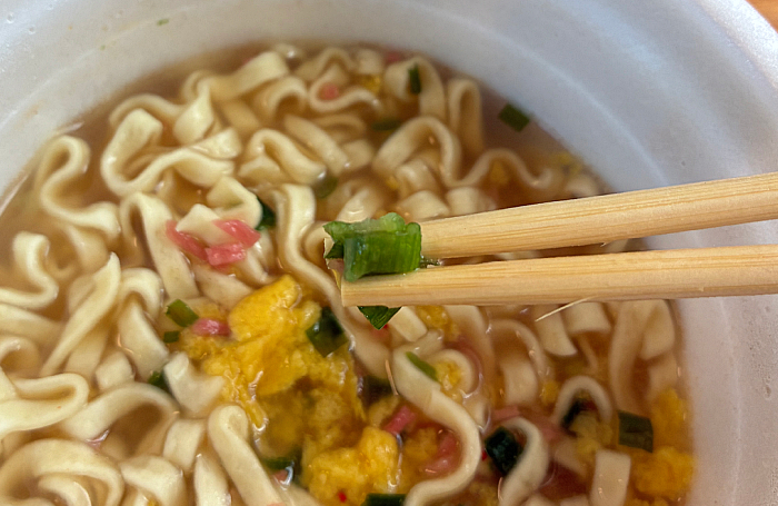 ローソン 麺大盛り 沖縄風そば