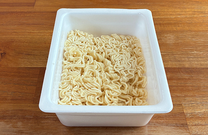 ペヤング 明太とんこつ味やきそば