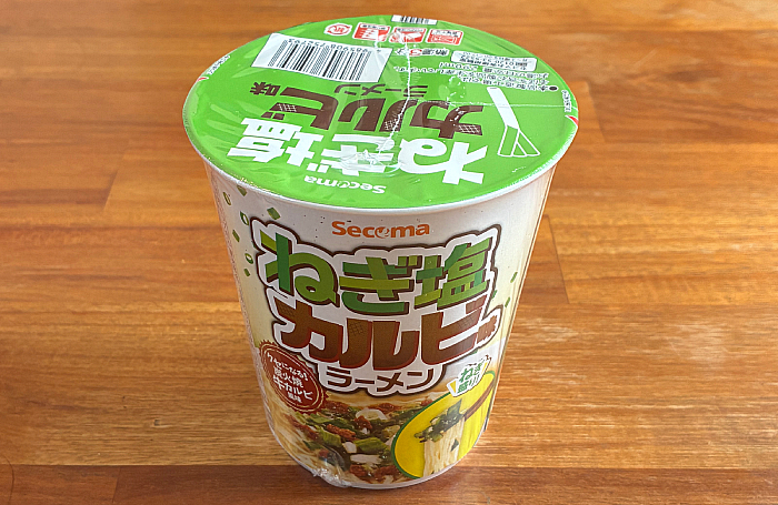 ねぎ塩カルビ味ラーメン
