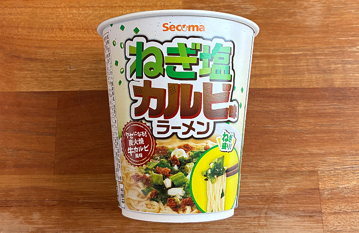 ねぎ塩カルビ味ラーメン