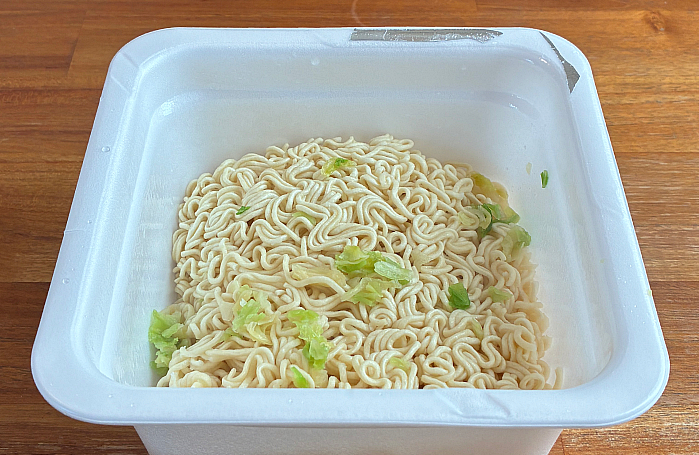 セブンプレミアム 超大盛お好みソース焼そば