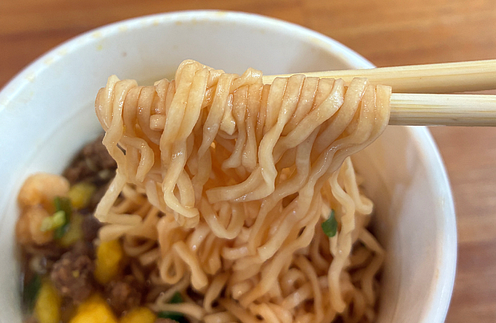カップスター しょうゆ味 復刻デザイン